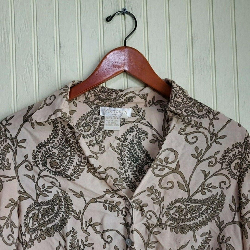 Victoria Blouse Womens 12 Beige Collared Long Sleeve Paisley Silk Button Top